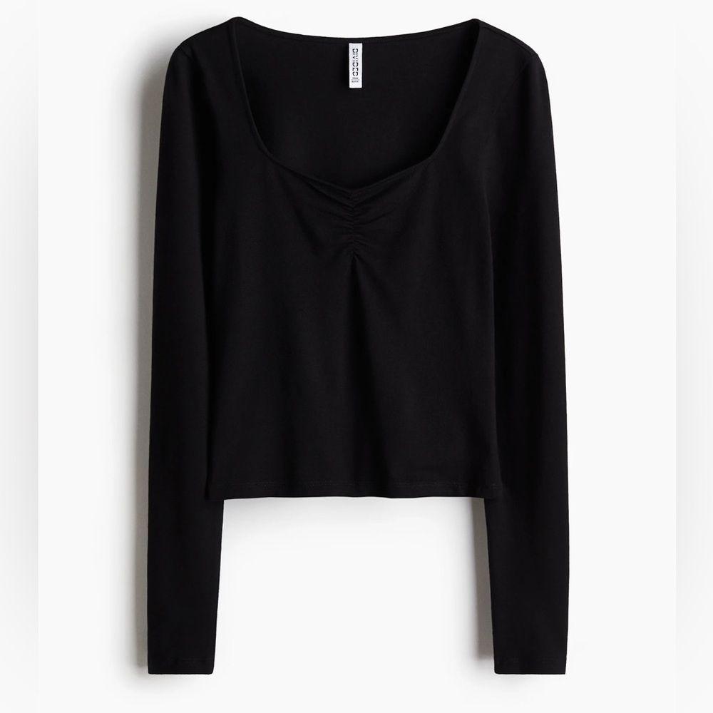 H&M Black Sweatheart Neckline Long Sleeve Top